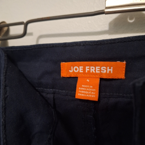 Navy blue size 4 Joe Fresh cotton shorts - Picture 3 of 3